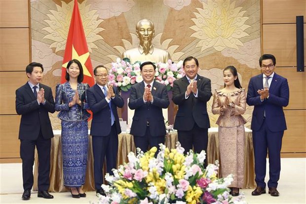 Vietnam prioriza lazos tradicionales con Laos y Camboya hinh anh 2