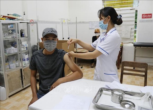 Vietnam registra 546 casos de COVID-19 este lunes hinh anh 1