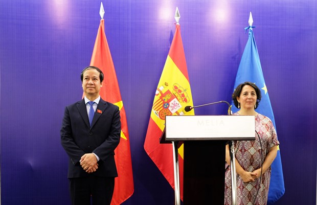 Destacan relaciones fructiferas entre Vietnam y Espana hinh anh 1