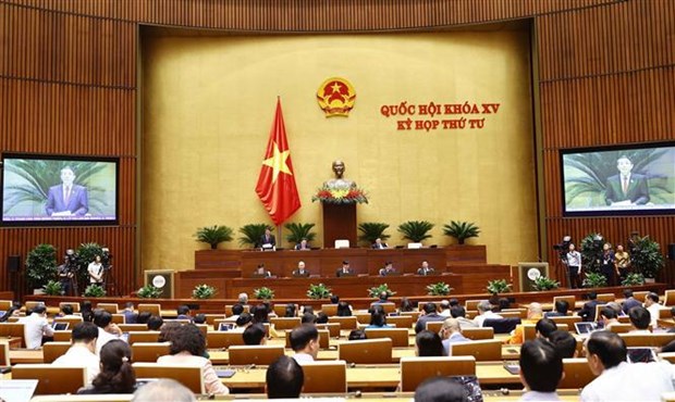 Parlamento vietnamita continua debates sobre asuntos socioeconomicos hinh anh 1