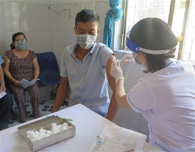 Vietnam reporta casos diarios mas bajos de COVID-19 en casi un ano hinh anh 1