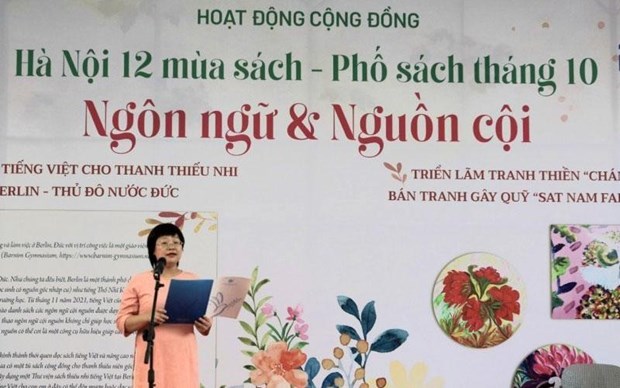 Efectuan en Hanoi actividades comunitarias de libros hinh anh 1