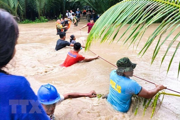 Aumenta a 98 el numero de muertos por ciclon en Filipinas hinh anh 1