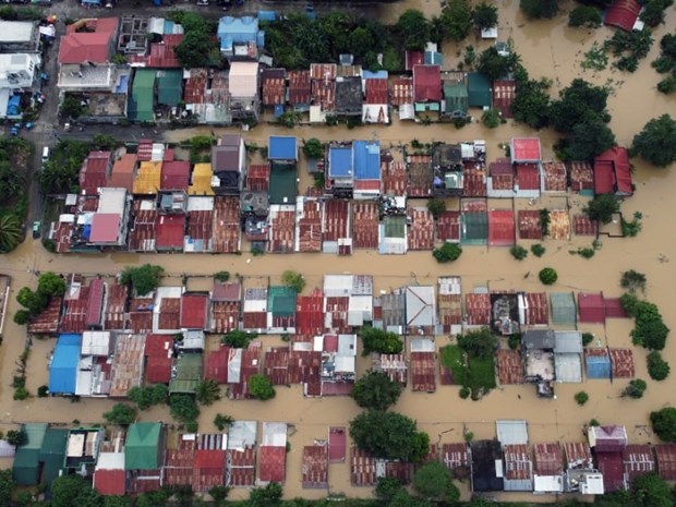 Presidente de Filipinas inspecciona zonas afectadas por desastre hinh anh 1