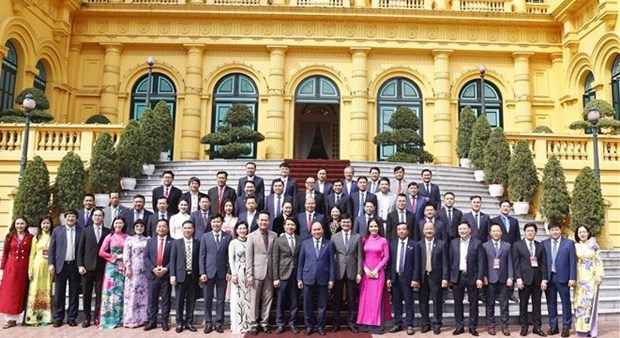 Presidente vietnamita resalta aportes de empresarios jovenes destacados hinh anh 1