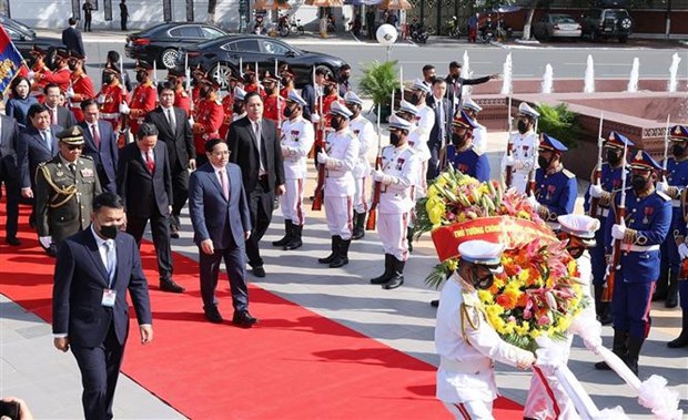 Premier vietnamita inicia visita oficial a Camboya hinh anh 2