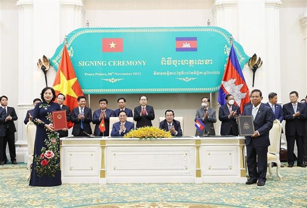 Vietnam y Camboya ratifican voluntad de promover relaciones hinh anh 2