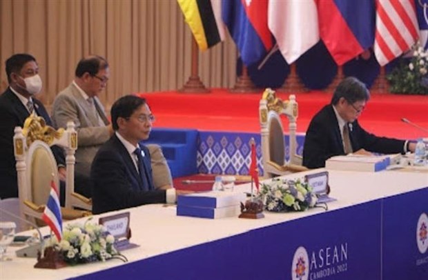 Completan preparativos para las cumbres de la ASEAN hinh anh 1