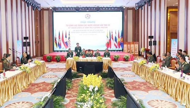 Alaban cooperacion entre fuerzas armadas de paises miembros de ASEAN hinh anh 2