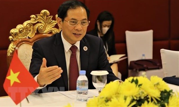 Visita del primer ministro vietnamita a Camboya profundiza nexos bilaterales hinh anh 1