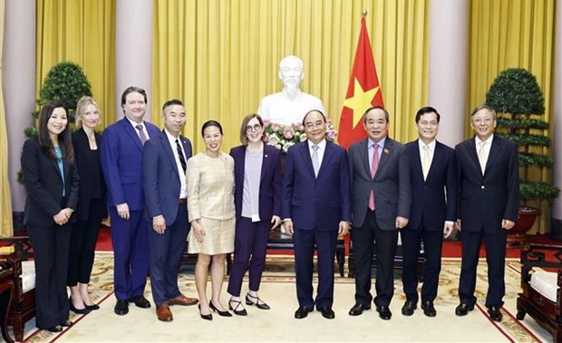 Presidente de Vietnam recibe a la gobernadora del Estado de Oregon hinh anh 1