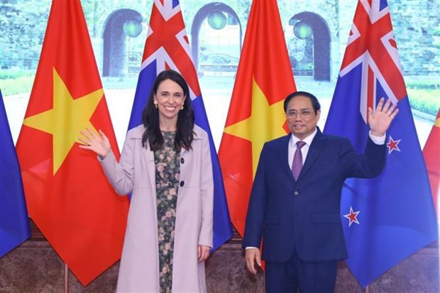 Primer ministro de Vietnam preside ceremonia de bienvenida a su homologa neozelandesa hinh anh 2