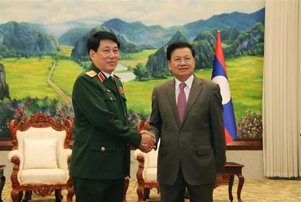 Delegacion militar de Vietnam visita Laos hinh anh 1