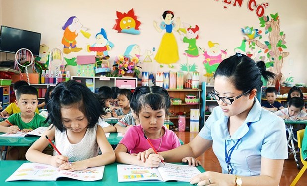 Instituciones educativas vietnamitas integraran derechos humanos en su curriculo para 2025 hinh anh 1