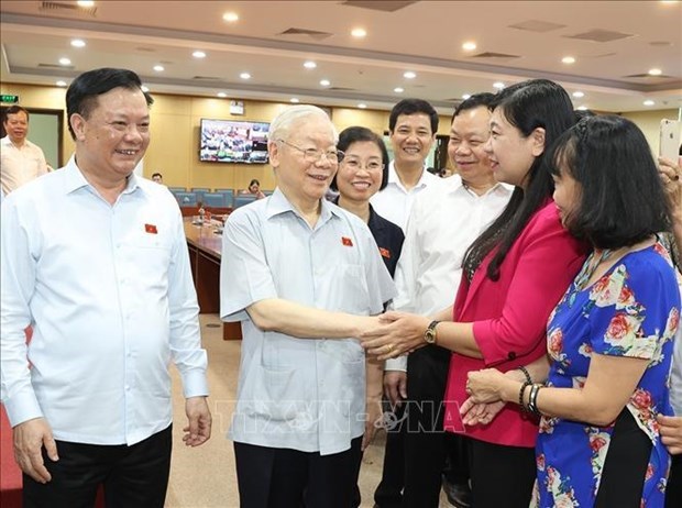 Maximo dirigente partidista se reune con votantes capitalinos hinh anh 1