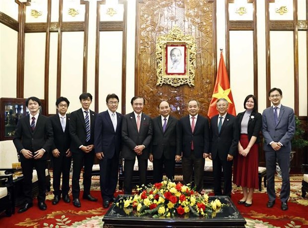 Presidente de Vietnam recibe a gobernador de prefectura japonesa de Kanagawa hinh anh 2