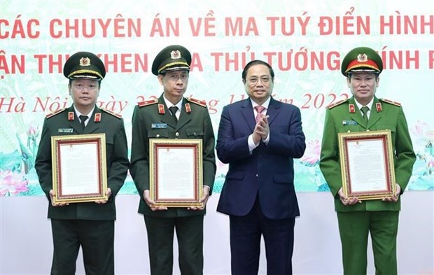 Vietnam no debe convertirse en un centro internacional de transito de drogas, destaca premier hinh anh 2