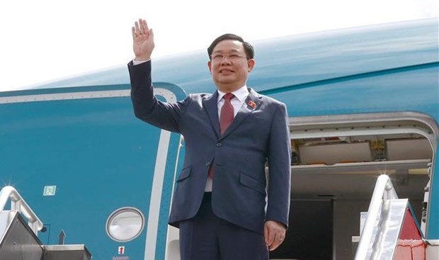 Presidente del Parlamento vietnamita inicia visita oficial a Filipinas hinh anh 1