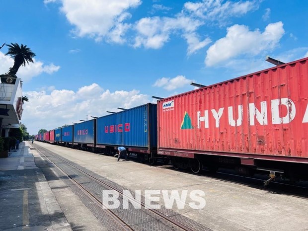 Vietnam por aumentar volumen de mercancias importadas y exportadas por ferrocarril hinh anh 1