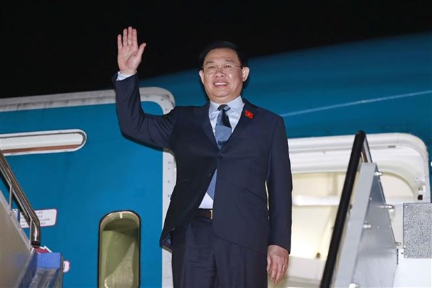 Presidente de la Asamblea Nacional de Vietnam inicia visita oficial a Australia hinh anh 1