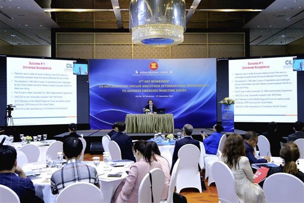 Debaten en Hanoi aplicacion de derechos internacionales en respuesta a desafios relativos al mar hinh anh 2