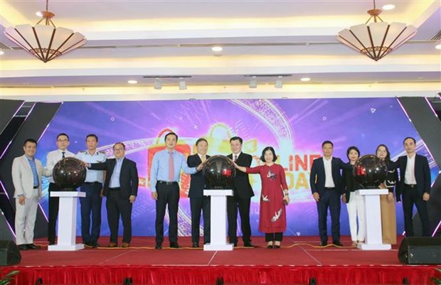 Comienza mayor evento de compras en linea en Vietnam hinh anh 2