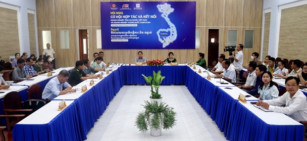 Efectuan conferencia de conexion de inversion entre Camboya y An Giang hinh anh 1