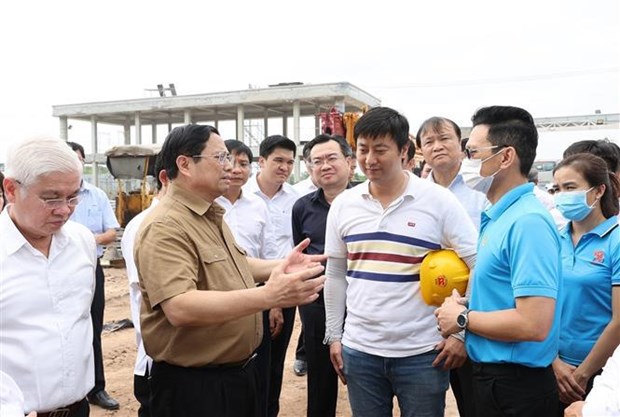 Premier insta a Binh Duong a acelerar proyectos clave de infraestructura hinh anh 1