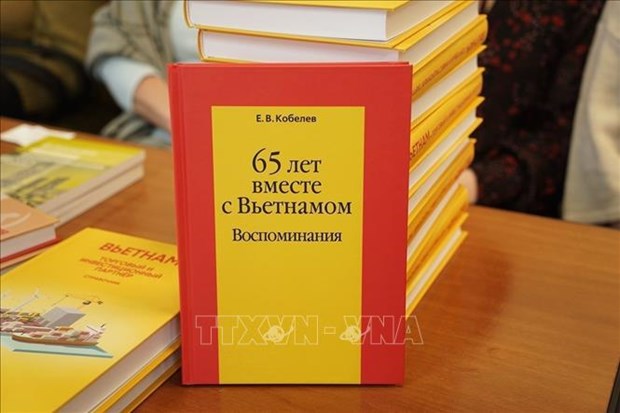 Presentan libro de experto ruso sobre Vietnam hinh anh 2