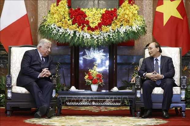 Vietnam considera a Francia socio de primer nivel en su politica exterior hinh anh 1