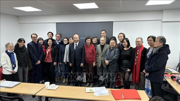 Asociacion de vietnamitas en Francia celebra su XVI Congreso hinh anh 1