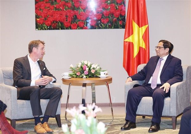 Vietnam pide apoyo a empresas neerlandesas con fuentes de capital para desarrollo hinh anh 2