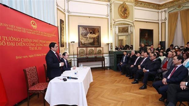 Primer ministro de Vietnam se reune con comunidad de connacionales en Belgica hinh anh 2