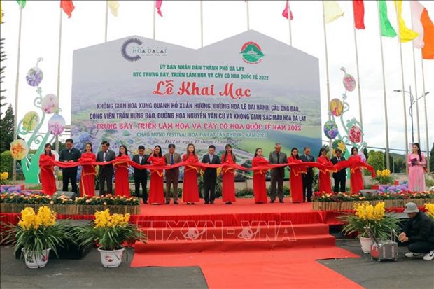 Inauguran en ciudad vietnamita feria internacional de las flores 2022 hinh anh 1