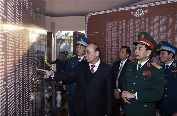 Destacan contribuciones de Fuerza de Defensa Aerea-Antiaerea de Vietnam al desarrollo nacional hinh anh 2
