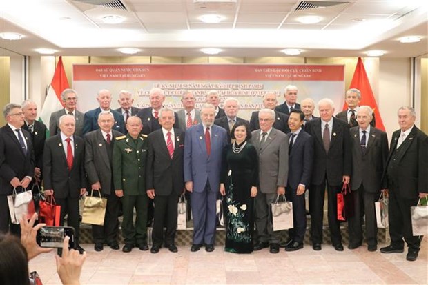 Embajada de Vietnam en Hungria celebra 50 anos del Acuerdo de Paris hinh anh 1