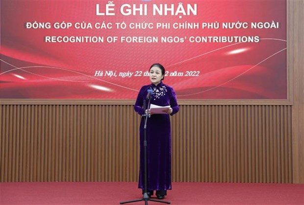 Siete ONG recibieron certificado de merito por sus aportes al desarrollo de Vietnam hinh anh 2