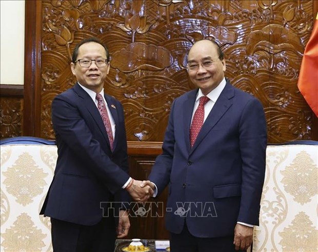 Presidente de Vietnam recibe a embajadores salientes de Sri Lanka y Camboya hinh anh 2