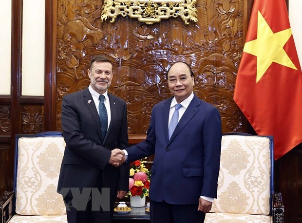 Embajadores extranjeros optimistas sobre cooperacion con Vietnam en 2023 hinh anh 2