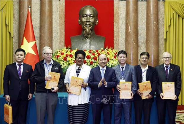 Diplomacia popular favorece desarrollo socioeconomico de Vietnam hinh anh 2