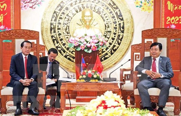 Provincias de Vietnam y Laos intensifican cooperacion hinh anh 1