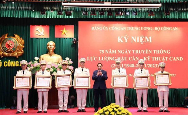 Vietnam hacia construccion de fuerza policial regular, de elite y moderna hinh anh 3
