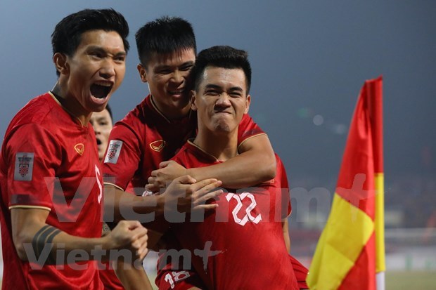 Vietnam derrota a Indonesia y avanza a la final de Copa AFF hinh anh 1