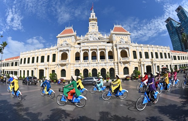 Japon ayuda a Ciudad Ho Chi Minh a capacitar recursos humanos para el sector turistico hinh anh 1