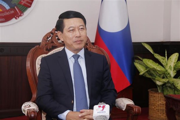 Vicepremier laosiano destaca significado de la visita del premier vietnamita hinh anh 1