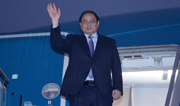 Primer ministro de Vietnam parte rumbo a Laos hinh anh 1