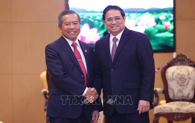 Enaltecen resultados de visita del premier vietnamita a Laos hinh anh 1