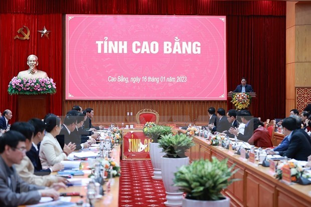 Premier insta a provincia de Cao Bang a centrarse en desarrollo de economia fronteriza hinh anh 1