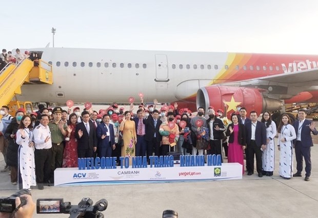 Provincia vietnamita recibe a primer grupo de viajeros chinos en 2023 hinh anh 1