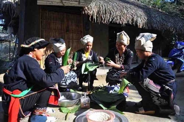 Costumbres de celebracion del Tet de las etnias en la region del Noroeste hinh anh 1